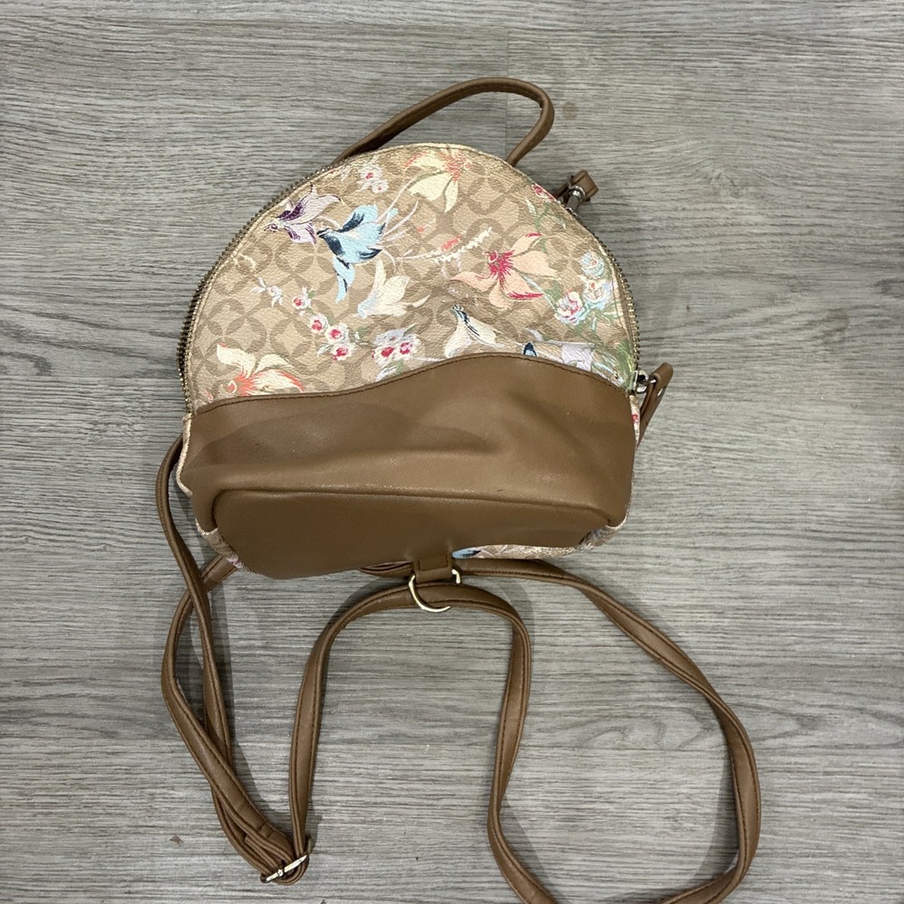 Time and Tru Women's Fallon Backpack, Floral